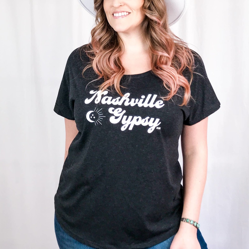 NWT Nashville Gypsy T Shirt Size Small